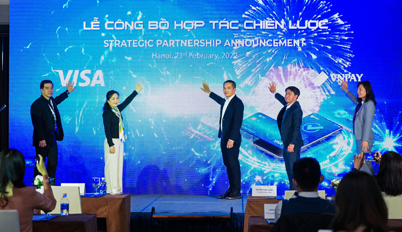Visa et VNPAY établissent un partenariat pour stimuler les paiements numériques au Vietnam